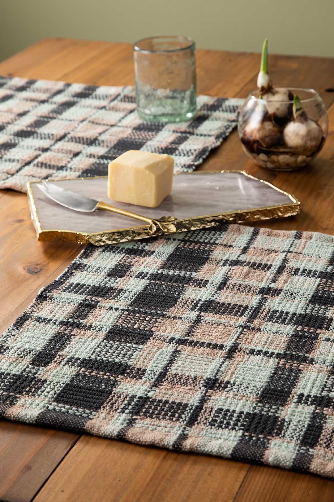 Handwoven March/April 2022